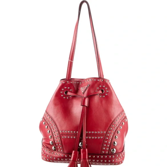 Prada bucket bag - Picture 3 of 5